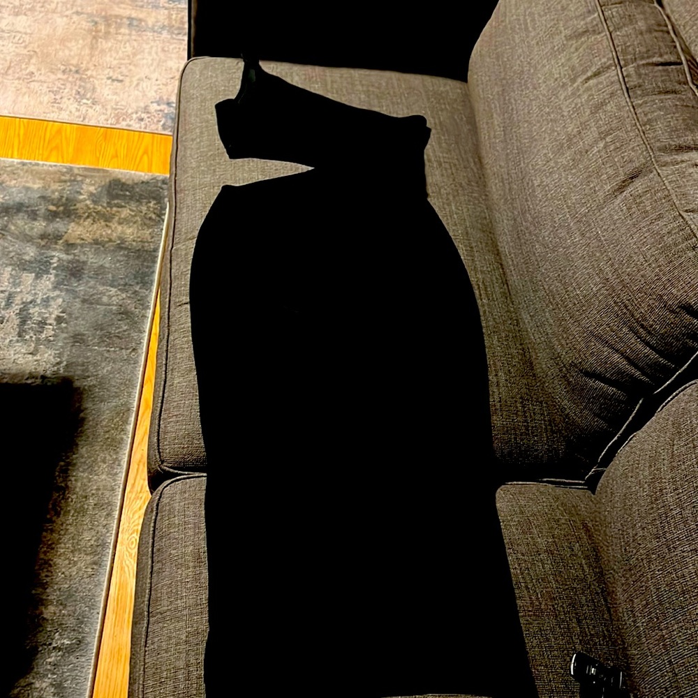 Black bombshell dress you will knock it out of the court